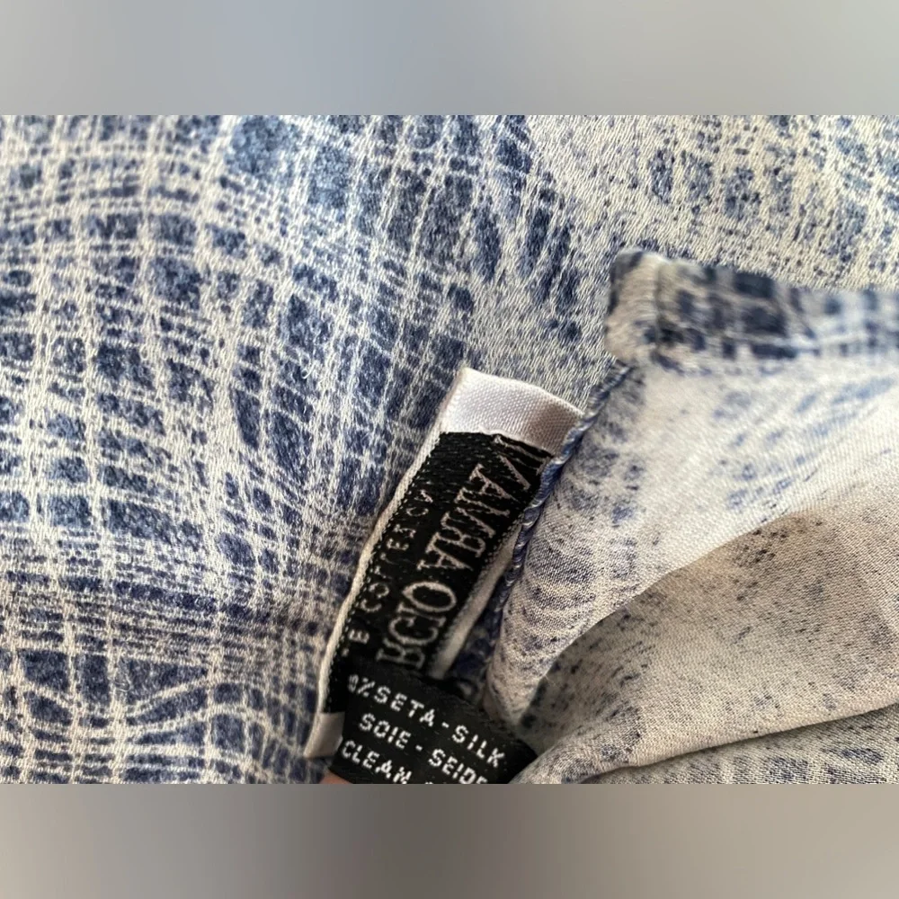 Giorgio Armani exquisite silk